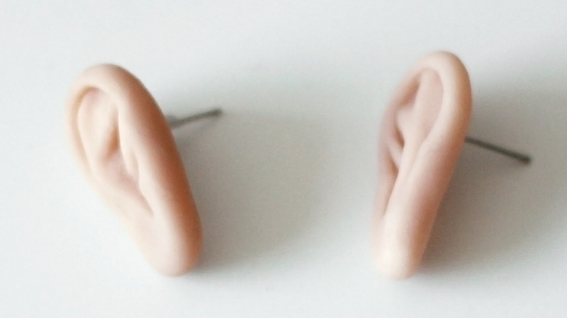 Illustration for article titled Are Double Ears a Genetic Disorder Or a Freaky Fashion Trend?